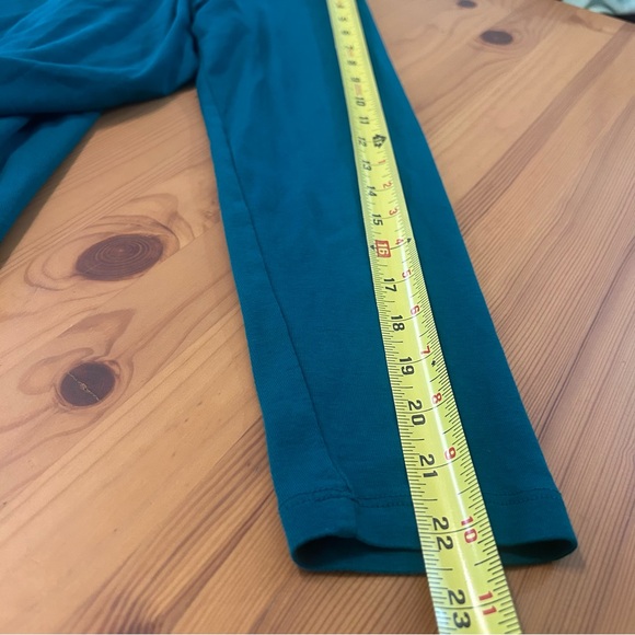 Talbots The Talbots Tee V-Neck Long Sleeve Woman Petite 2XP Green Pima Cotton - Picture 8 of 8